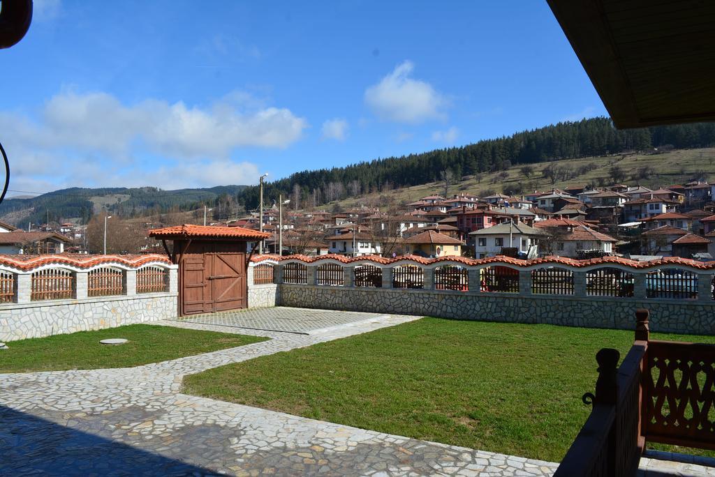 Guest House H Dzhogolanov Kopriwschtiza Exterior foto