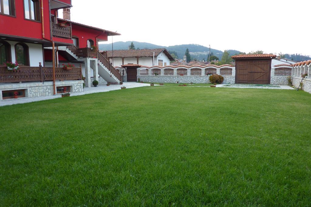 Guest House H Dzhogolanov Kopriwschtiza Exterior foto