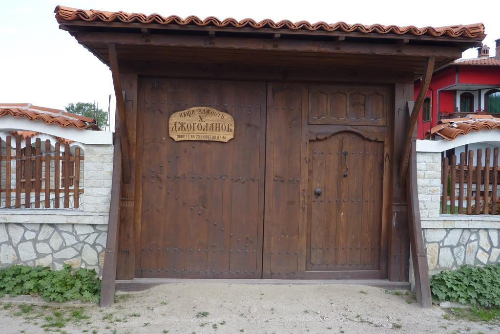 Guest House H Dzhogolanov Kopriwschtiza Exterior foto